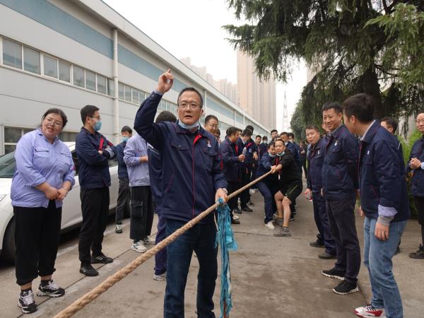 公司慰问驻厂职工开展意见意义运动会-洛阳轴承