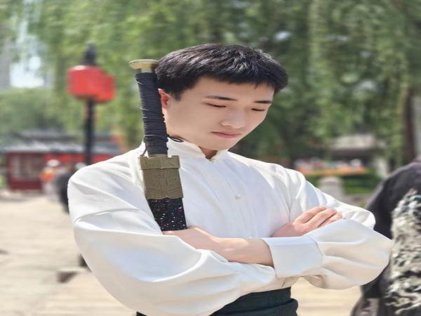“三原色”班组建设 | 细密部件三支部开展汉服体验运动-洛阳轴承
